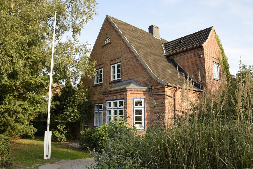 Alte Landjaegerei Aukrug Villa Exterior photo